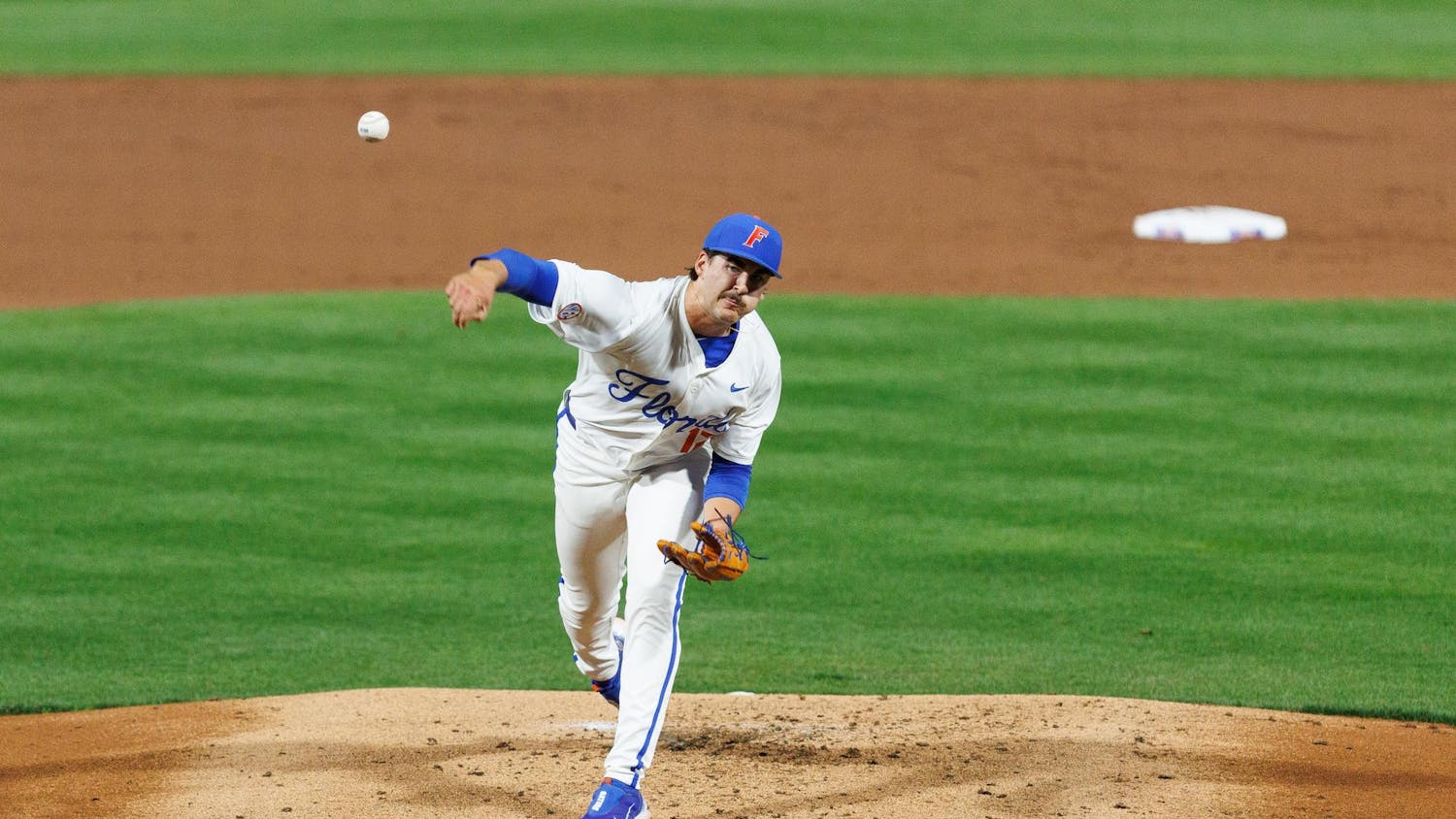 Florida Gators right handed pitcher Liam Peterson pitches during an NCAA Baseball game against Kennesaw State, Friday, Feb. 20, 2026, in Gainesville, Fla.
