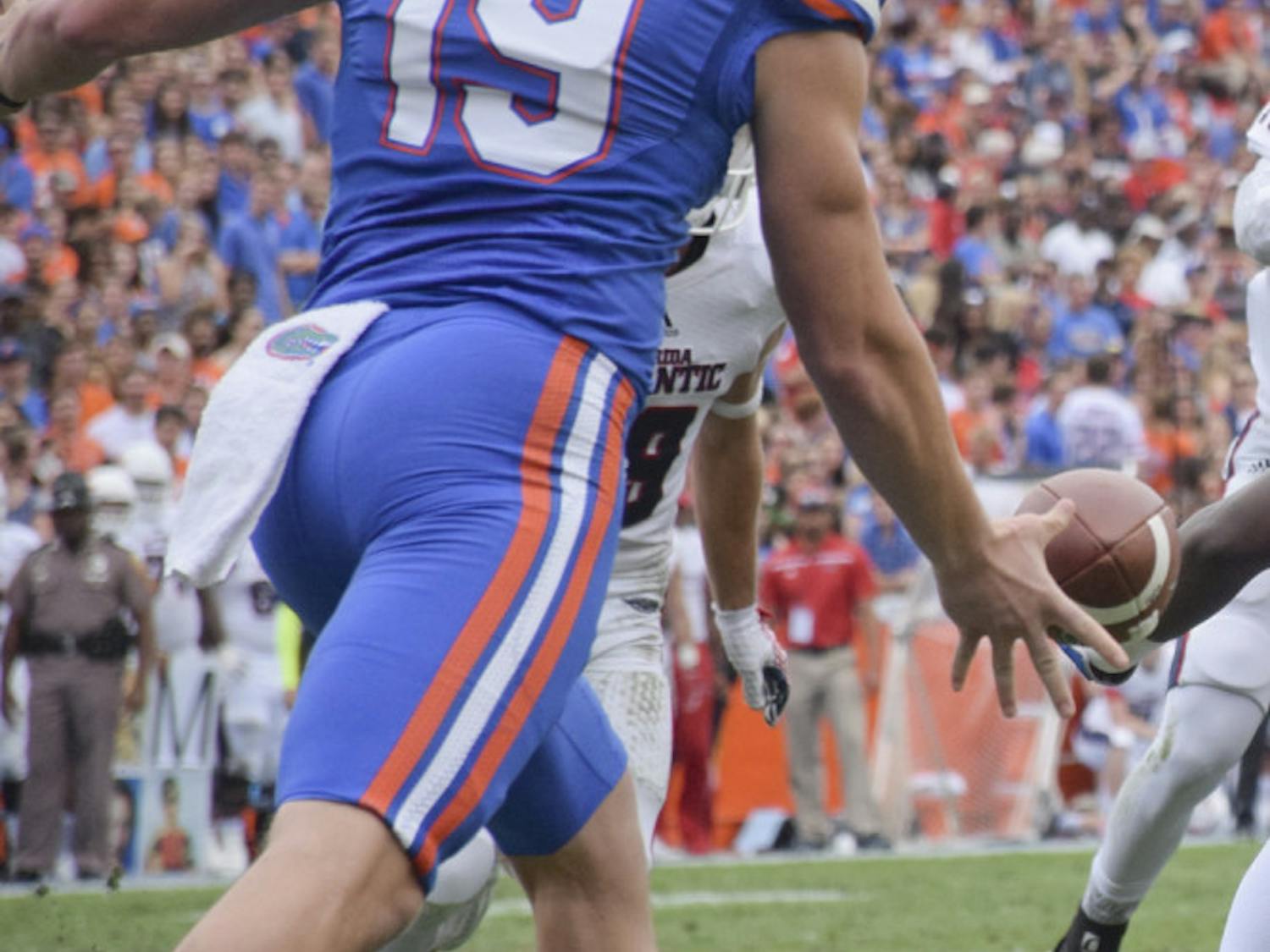 Johnny Townsend punts during Florida's 20-14 overtime win against Florida Atlantic on Nov. 21, 2015, at Ben Hill Griffin Stadium.