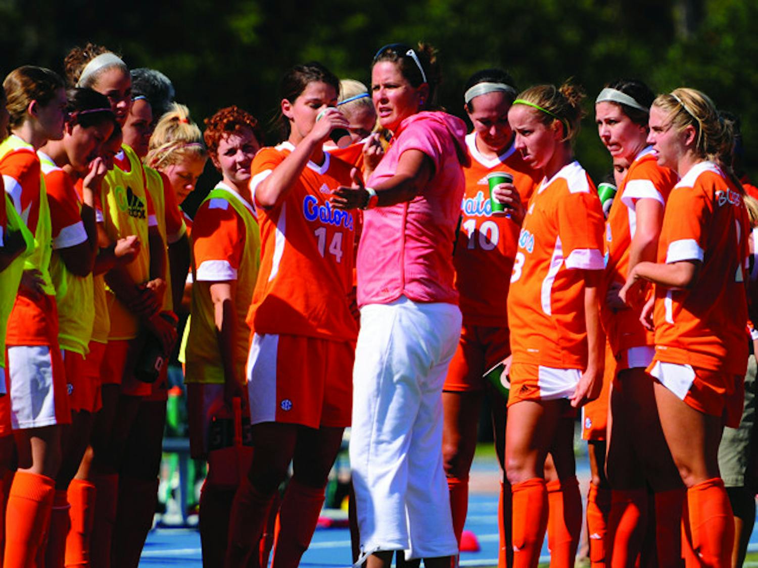 Florida coach Becky Burleigh (center) said the Gators didn’t panic after allowing a goal in the first minute against Mississippi State on Sunday, but No. 11 UF lost 1-0 in Starkville, Miss.