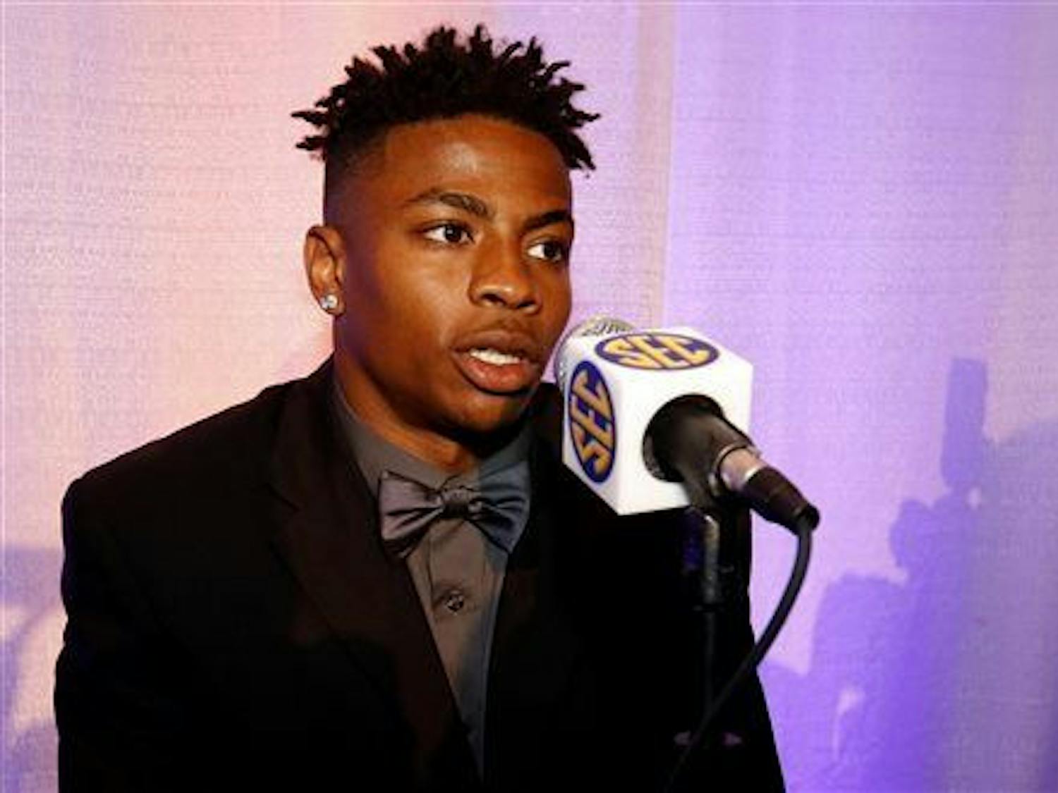 Florida's Vernon Hargreaves speaks to the media during the NCAA college football Southeastern Conference Media Days, Monday, July 13, 2015, in Hoover, Ala. (AP Photo/Butch Dill)