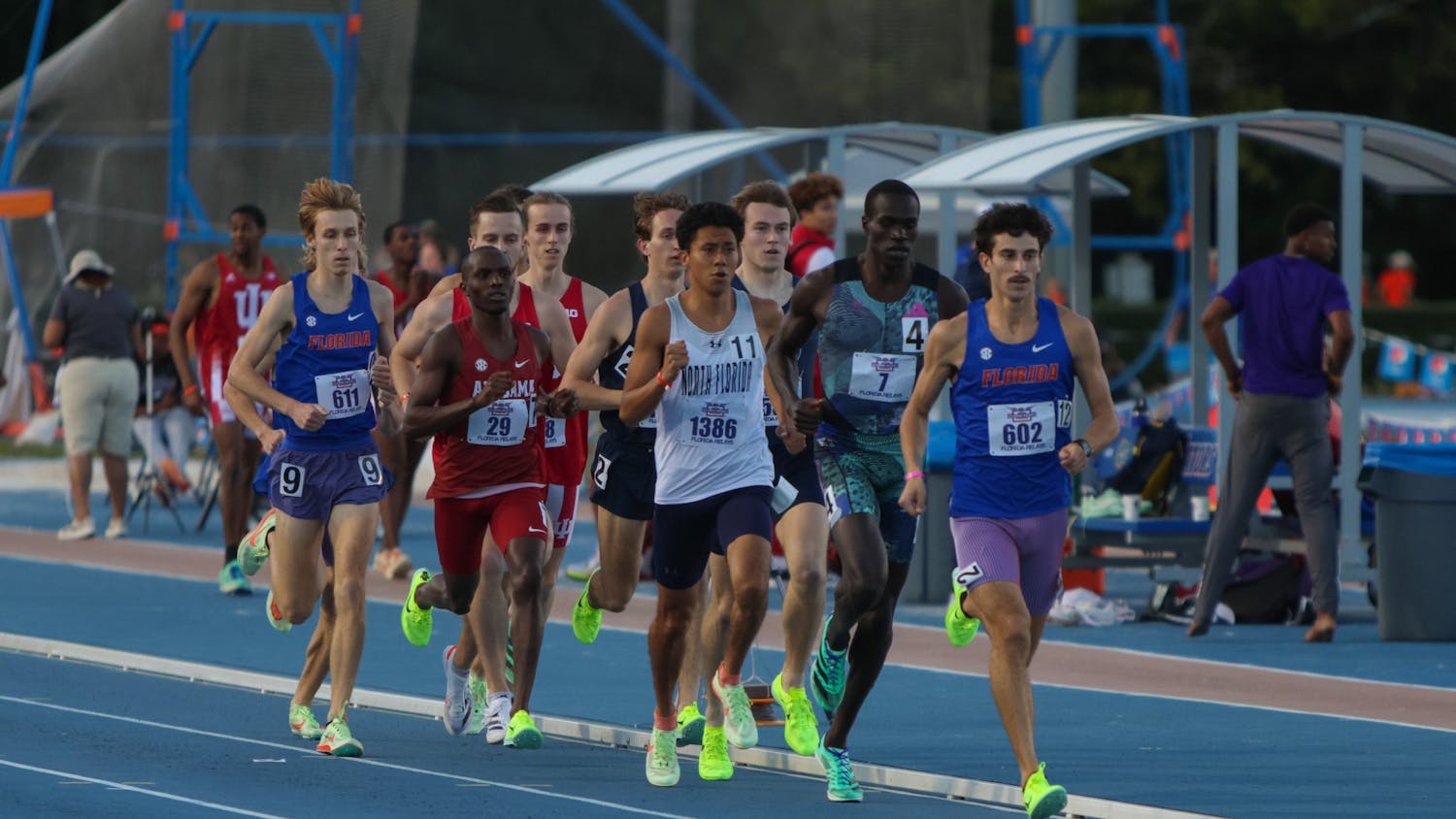 The Florida men's track and field team runs in the Pepsi Florida Relays, Friday, March 31, 2023.
