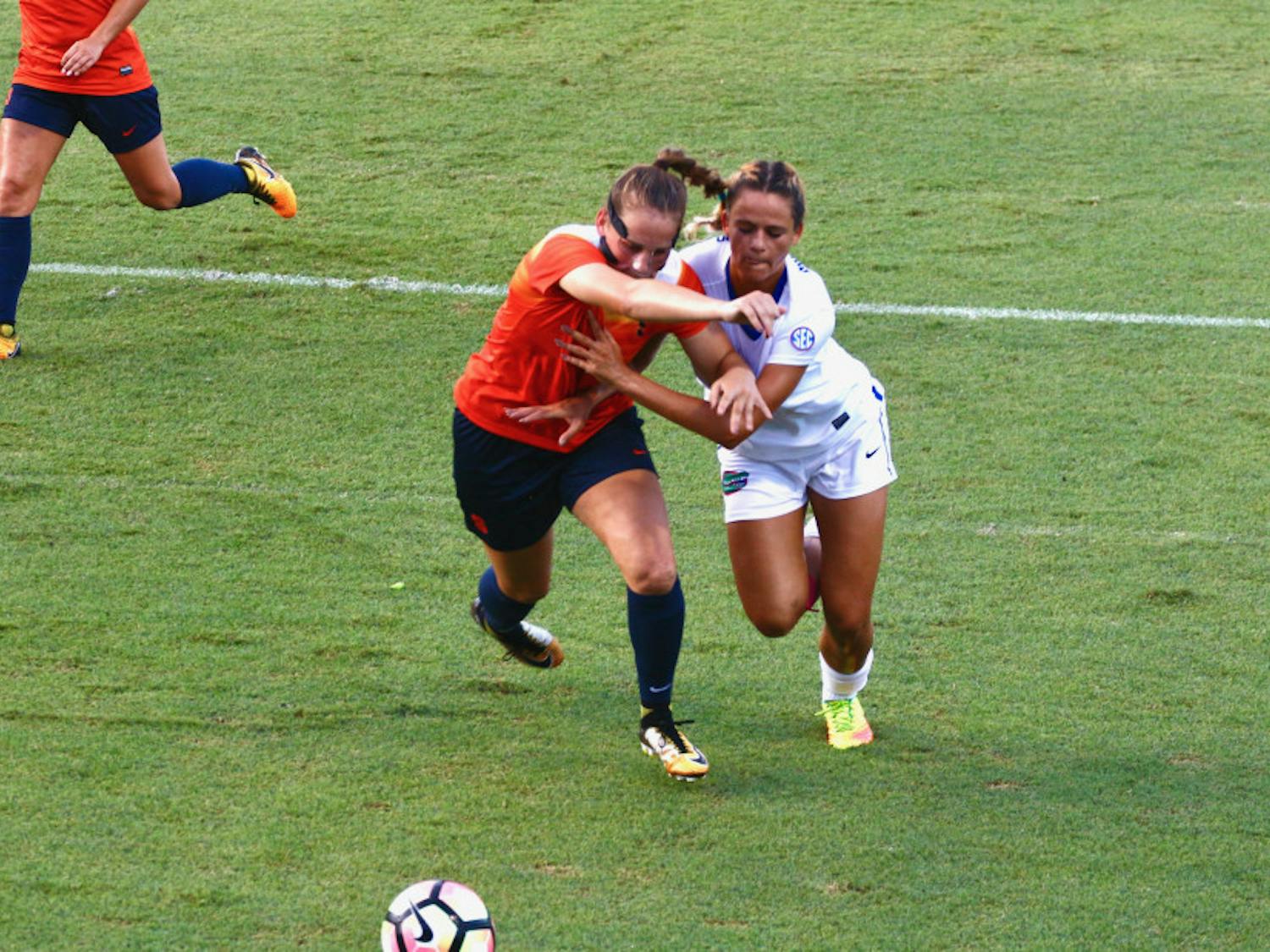 Forward Melanie Monteagudo (right) will play in her last home game on Friday along with seven other UF seniors. The Gators will be fighting with four other programs for the final three spots in the SEC Tournament. 