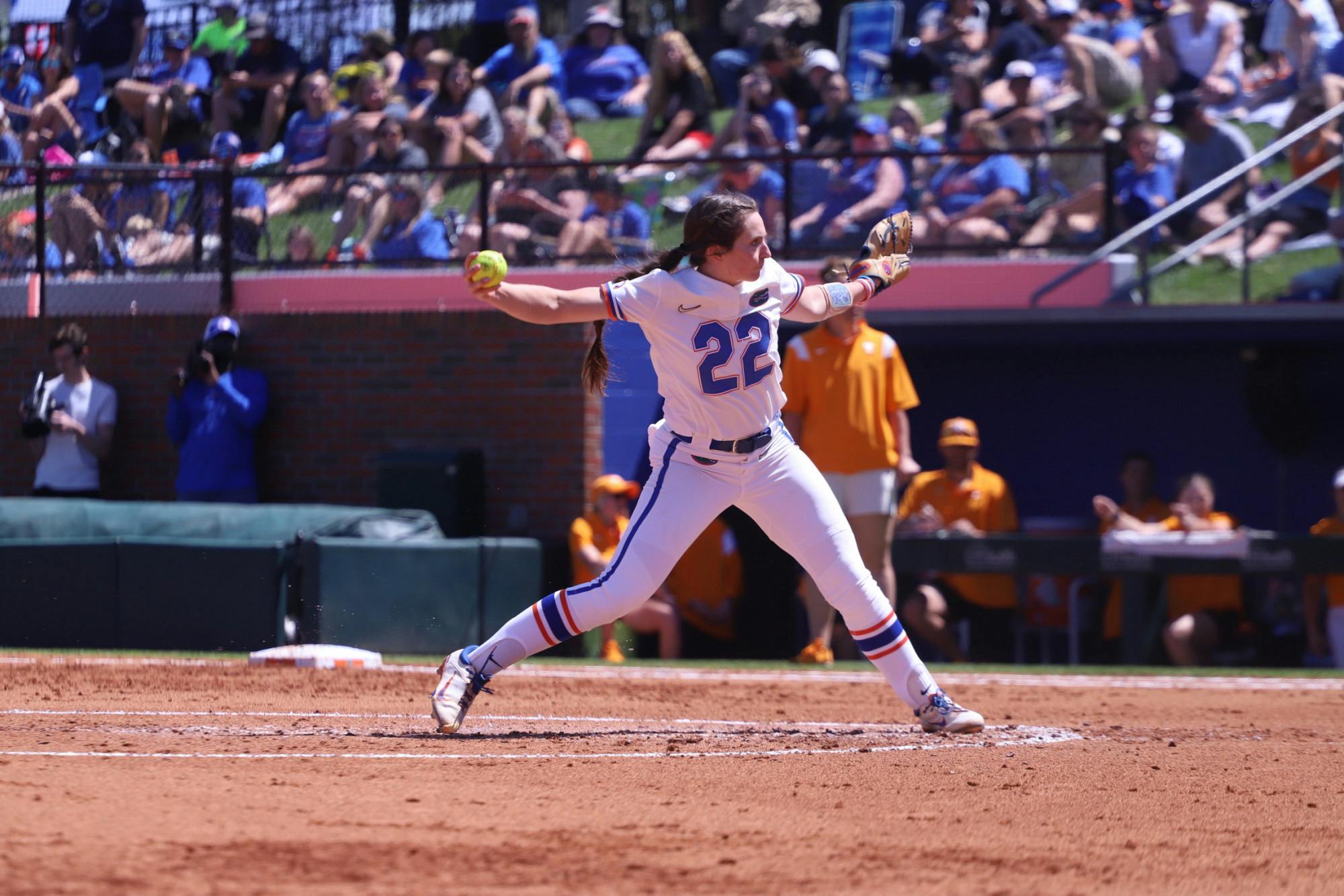 Florida softball pitcher Elizabeth Hightower started strong but was pulled early in loss to No. 5 Alabama