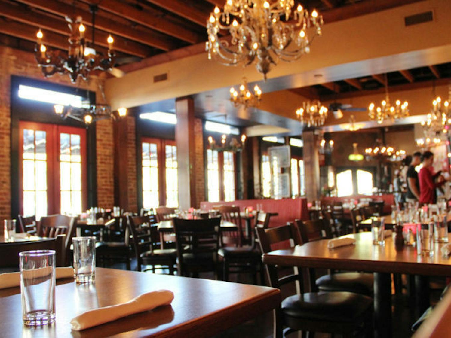 A new restaurant, Five Bar, opened Thursday at 104 S. Main St. Five Bar will be open for dinner and Sunday brunch. Five Bar also has locations in Athens, Birmingham and Tuscaloosa.