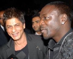 Bollywood actor 
"http://www.widepr.com/press_release/2708/shahrukh_khan_hosts_party_for_international_music_sensation_akon_nyootv.html"
target="_blank"&gt;Shahrukh Khan
 with Akon at a party Khan hosted
for the singer. Akon is featured on the soundtrack for Khan’s
upcoming film “Ra.One.”