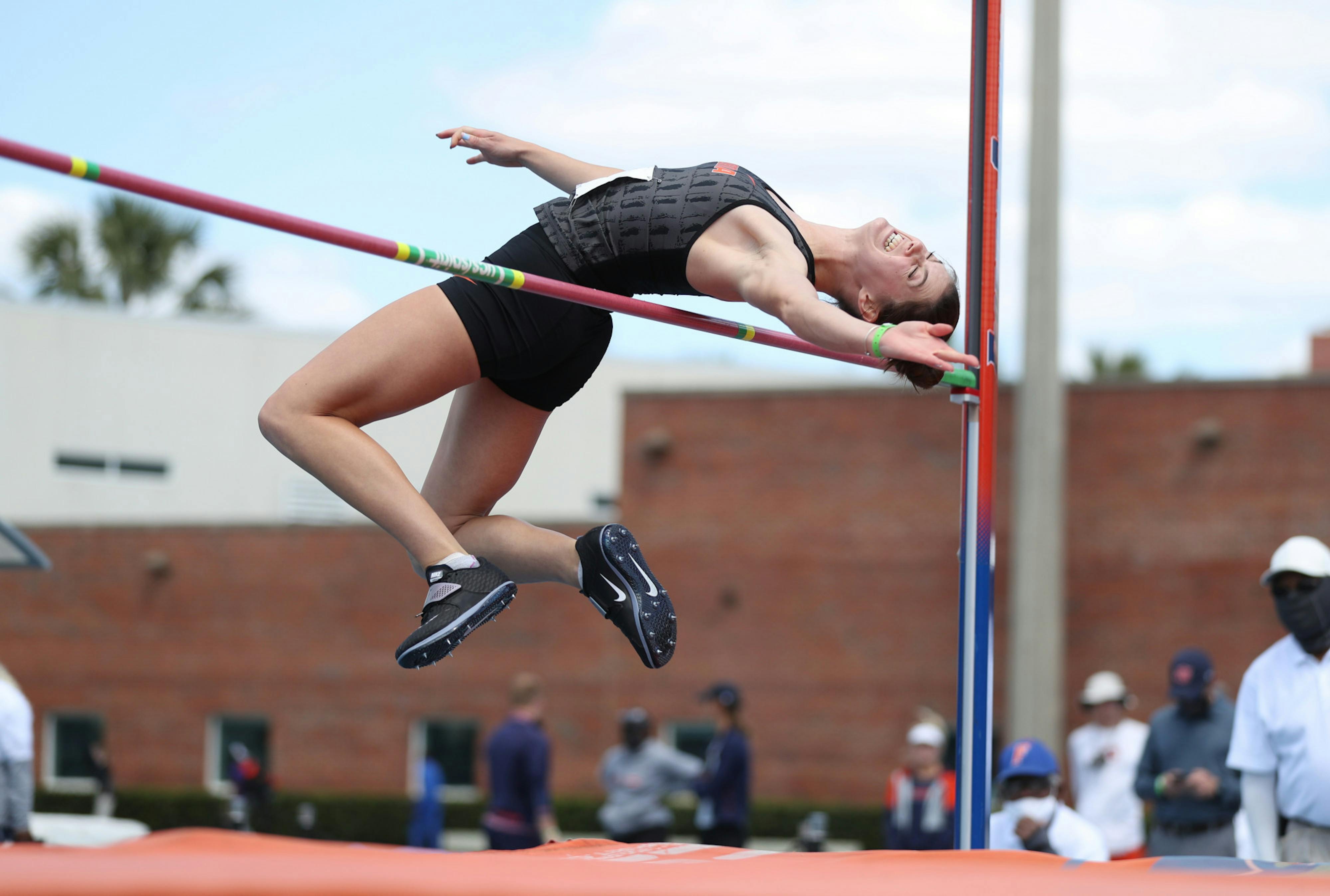 Florida outruns competition and their own past records at first indoor meet - The Independent Florida Alligator - Vimarsana News