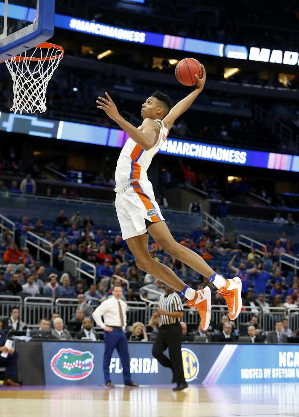 <p>Florida forward Devin Robinson dunks the ball during the second half of the first round of the NCAA college basketball tournament against East Tennessee State, Thursday, March 16, 2017 in Orlando, Fla. Florida defeated ETSU 80-65. (AP Photo/Wilfredo Lee)</p>