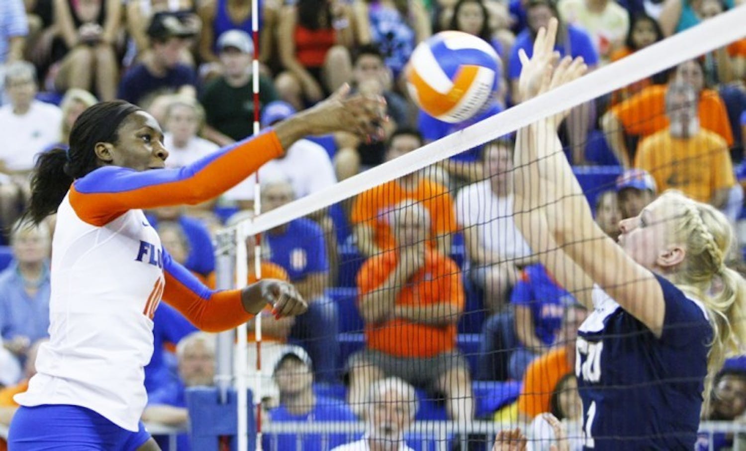 Chloe Mann help the No. 12 Florida Gators defeat the South Carolina Gamecocks on Friday night in Columbia, S.C. She set career highs with 20 kills and 22 points.