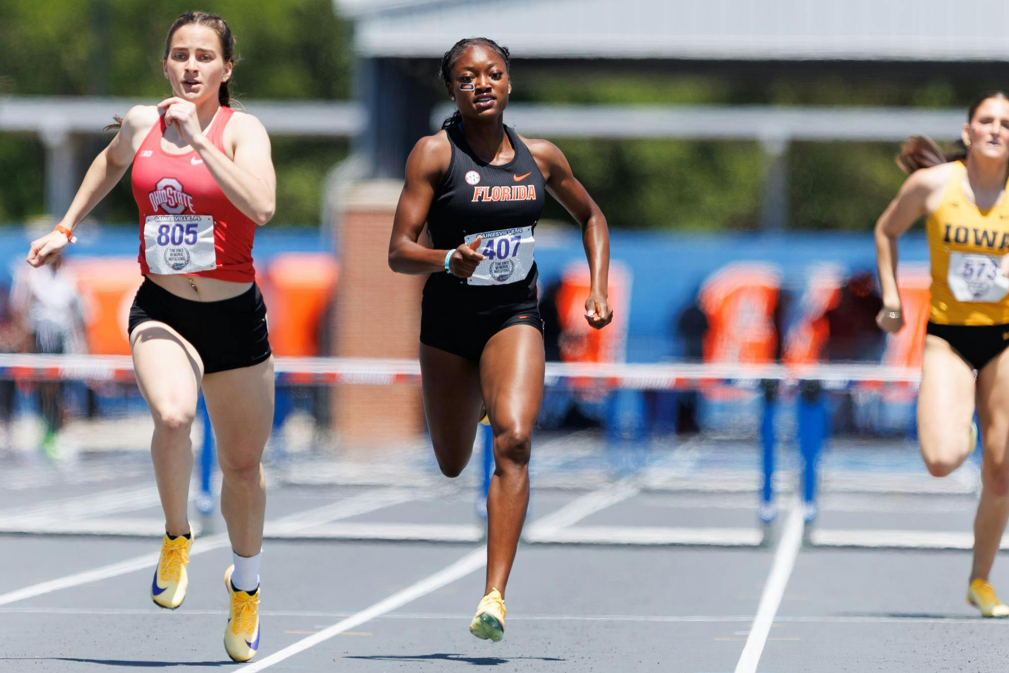 Marianna Wright competes in the women’s 400 meter hurdles during the Tom Jones Memorial Invitational in Gainesville, Fla., Friday, April 17, 2026.