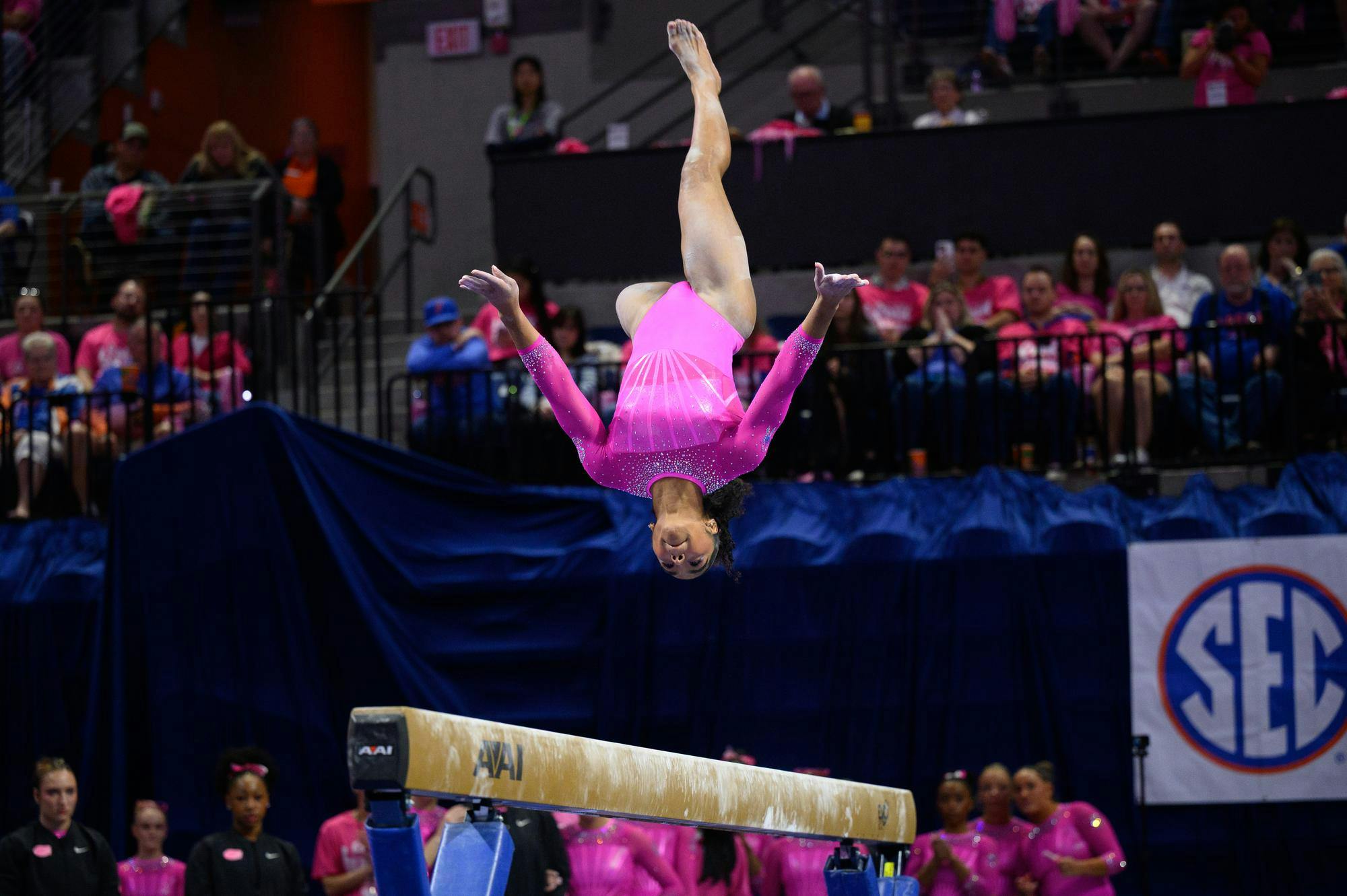 Florida gymnast eMjae Frazier performs on the beam during an NCAA gymnastics meet against Oklahoma, Friday, Feb. 13, 2026, in Gainesville, Fla.