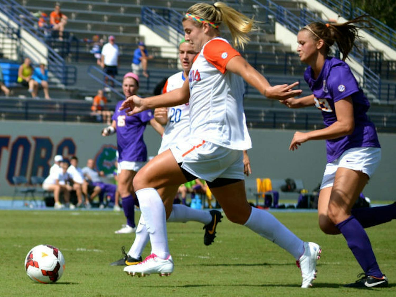 Savannah Jordan runs the ball down the field during Florida’s 3-0 win against LSU on Saturday at James G. Pressly Stadium. Jordan scored twice in the Gators’ victory against the Tigers.