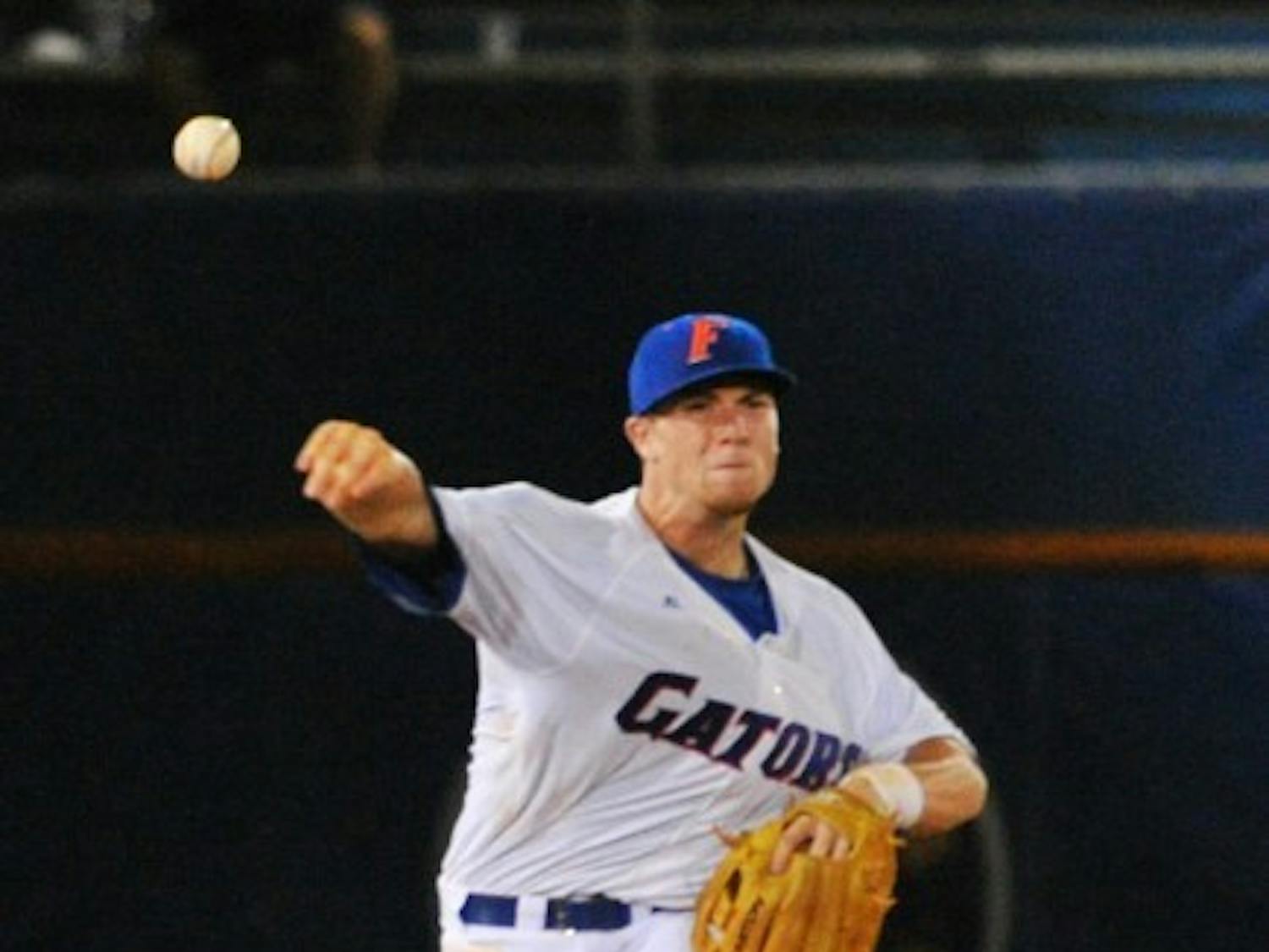Florida junior shortstop Nolan Fontana said he is working to be a mentor for younger players like freshman Casey Turgeon as the Gators search for a new second baseman. 
