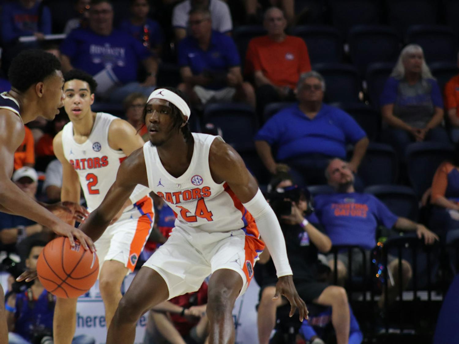 Florida guard Deaundrae Ballard leads the Gators with 10.9 points per game.
