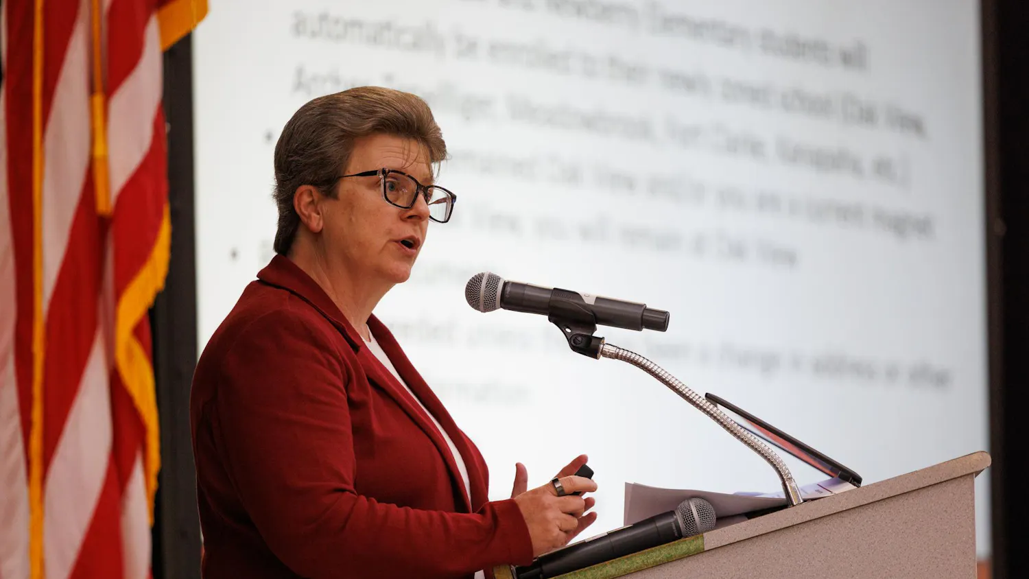 Director of full-time enrollment and state reporting Kim Neal speaks during at meeting at Oak View Middle School, Tuesday, April 7, 2026.