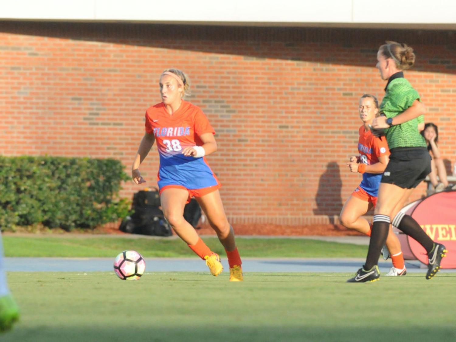 UF midfielder Gabby Seiler dribbles down the field during Florida's 5-2 win against Iowa State on Aug. 19, 2016, at James G. Pressly Stadium.