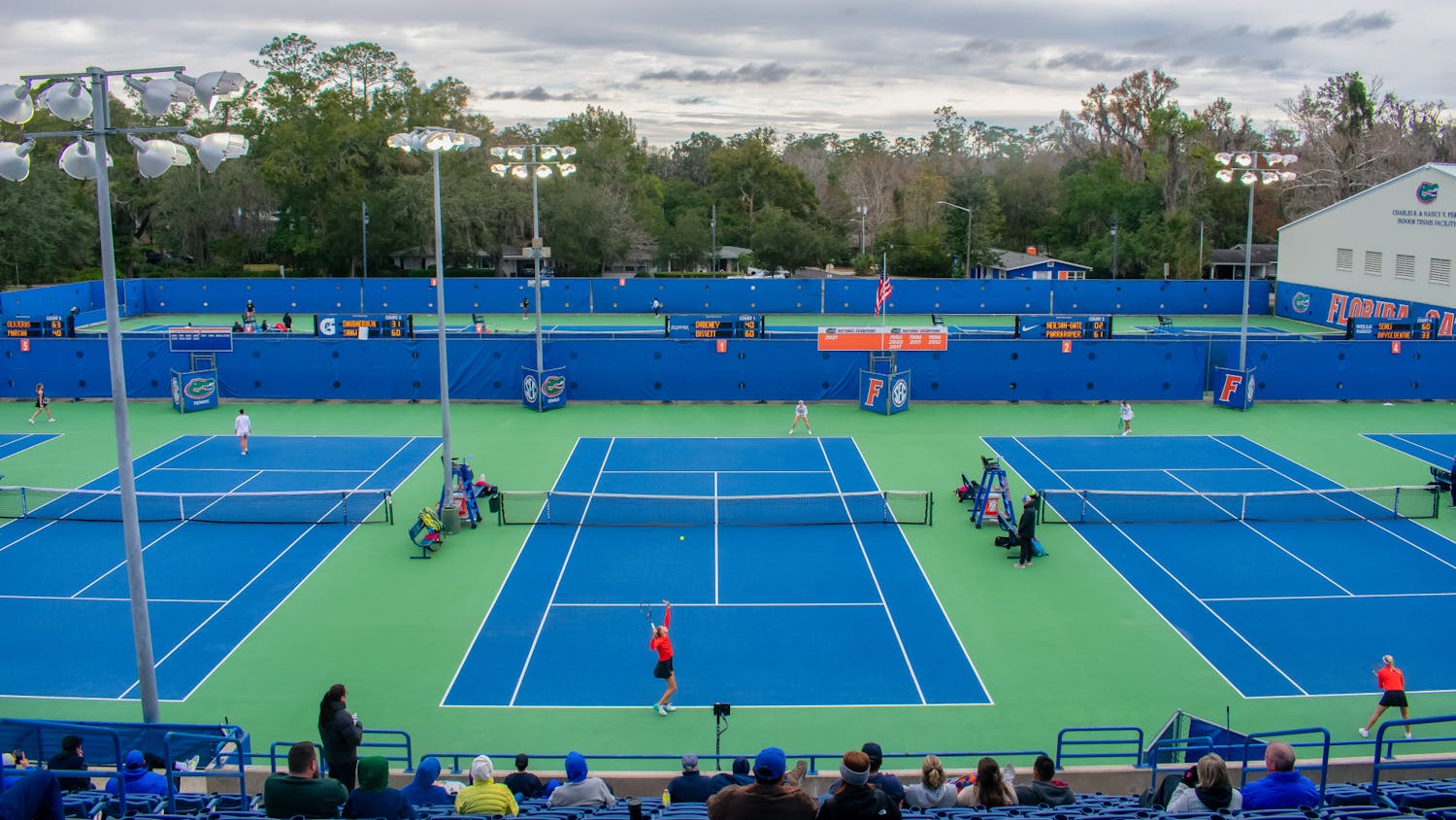 UF Women's Tennis players line the court during the Florida Invitational on Jan. 11, 2025. (Credit: Kade Sowers)