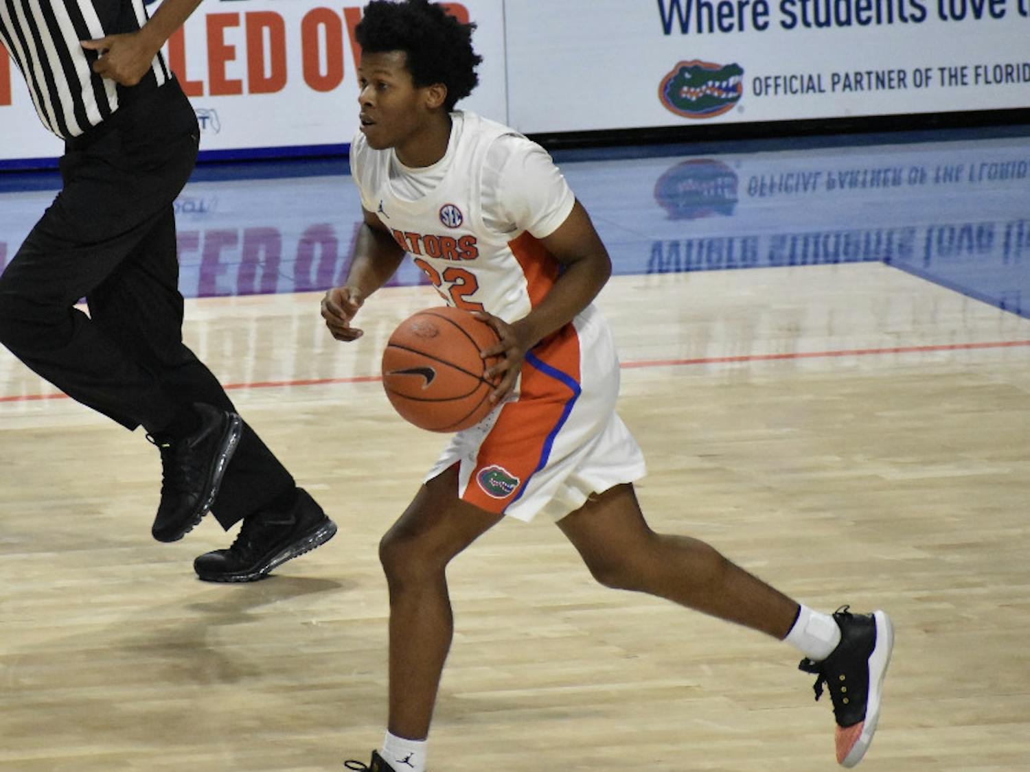 Tyree Appleby paces the ball up the floor against Missouri March 4, 2021. 