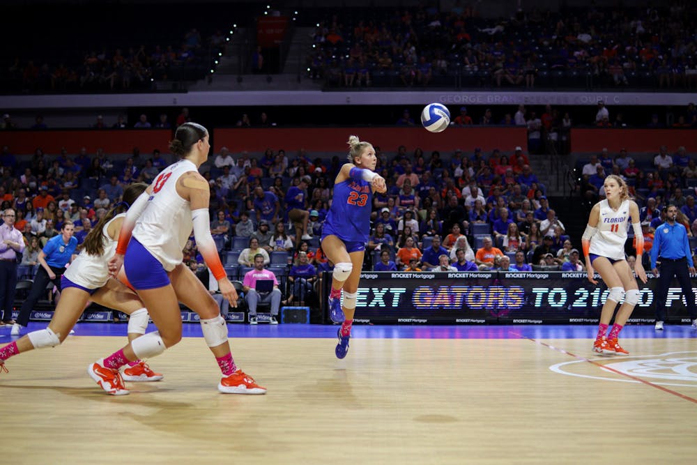 Junior libero Elli McKissock earned her 1,000th career dig of her collegiate career during Florida's match with the LSU Tigers Saturday, Oct. 8, 2022. 