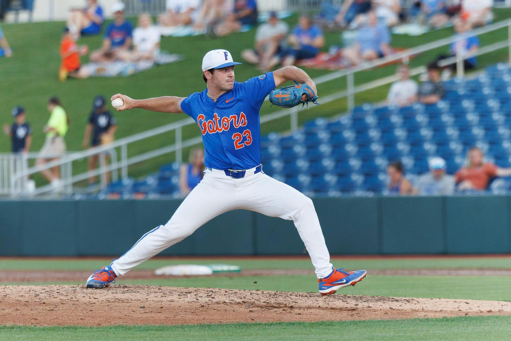 Florida right-handed pitcher Billy Barlow (23) throws a pitch during an NCAA baseball game against Bethune-Cookman University, Tuesday, April 14, 2026, in Gainesville, Fla.