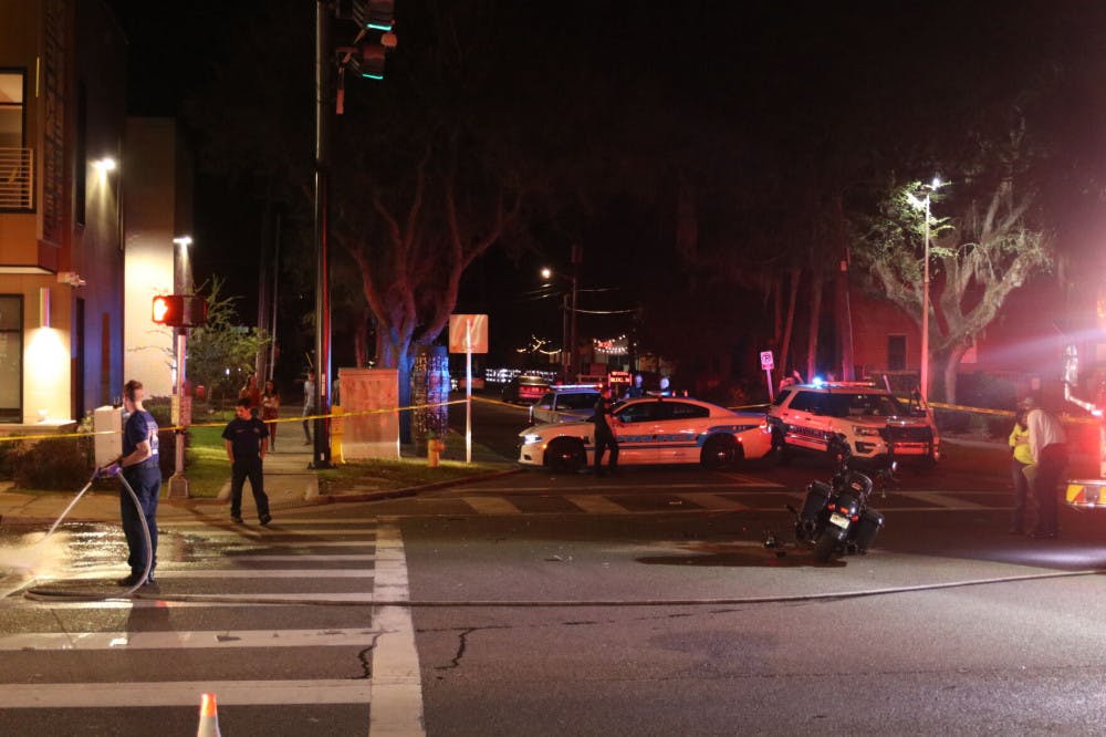 Motorcyclist involved in Saturday night crash near UF in ‘serious condition,’ GPD says. (Zachariah Chou / Alligator Staff)