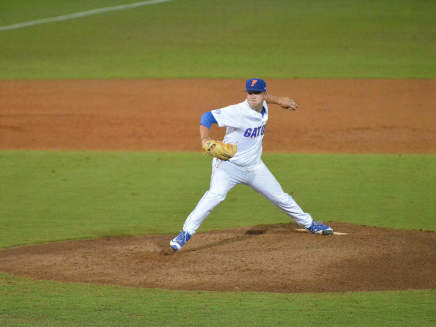 Kirby Snead pitches during Florida's 7-4 win against Texas A&amp;M on April 1, 2016, at McKethan Stadium.