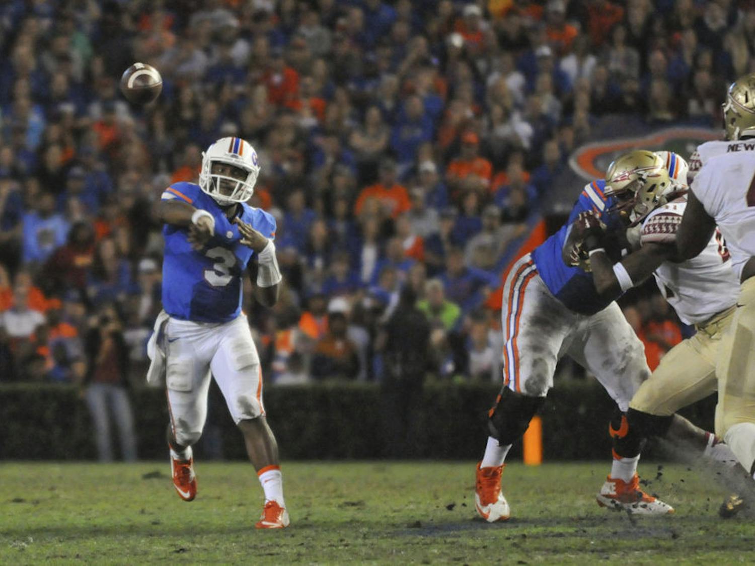 UF quarterback Treon Harris passes during Florida's 27-2 loss to Florida State on Nov. 28, 2015, at Ben Hill Griffin Stadium.