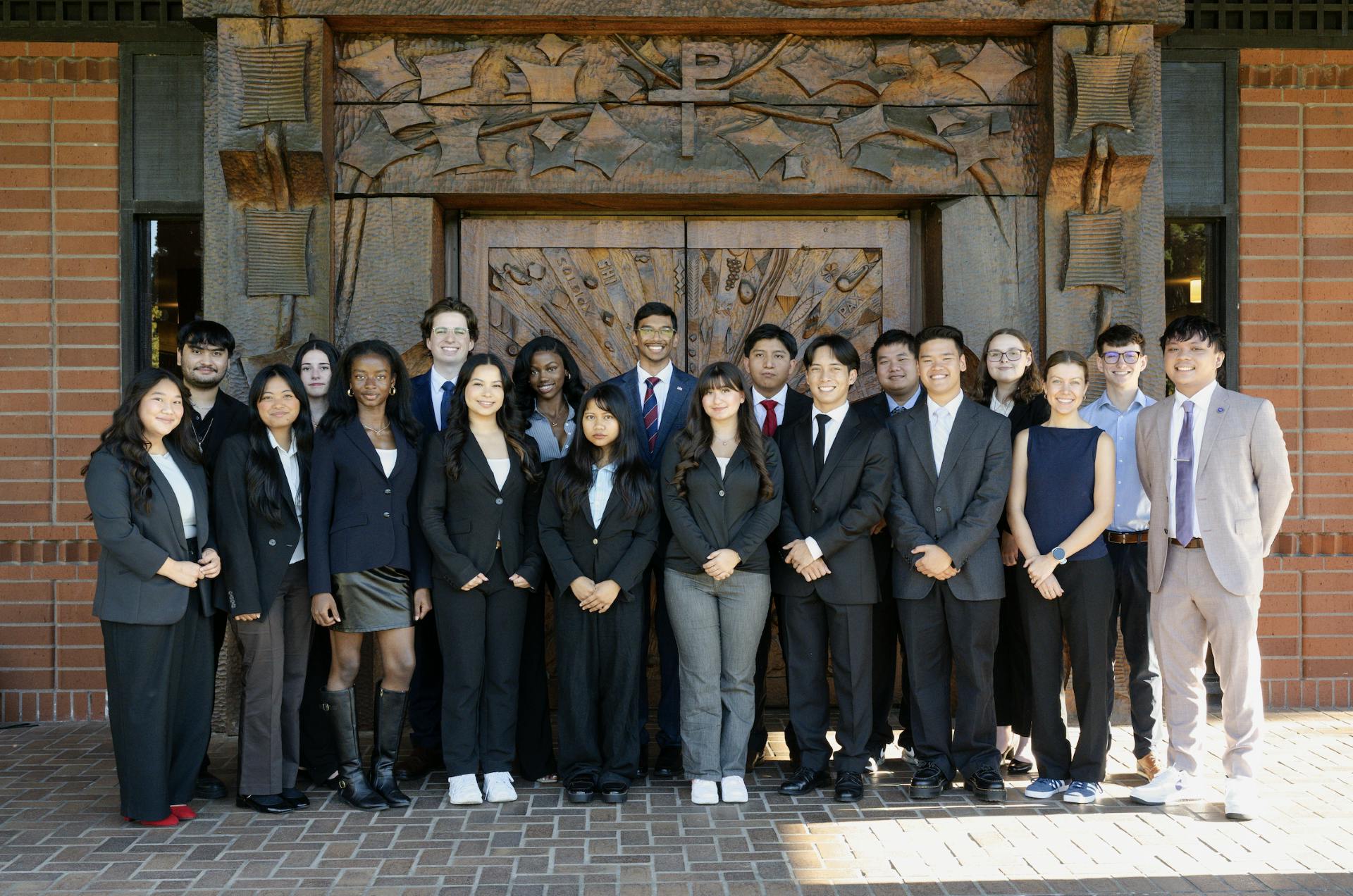 The ASUP Senate for the 2025-26 academic year poses for a group photo. Photo courtesy Thomas Manibusan.