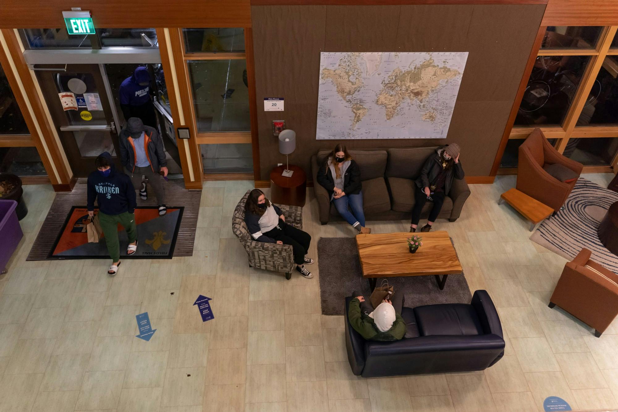 Administration expects better financial picture Spring semester