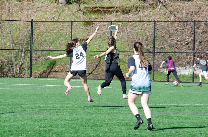 Married coaches unite UP’s ultimate frisbee teams on and off the field ...