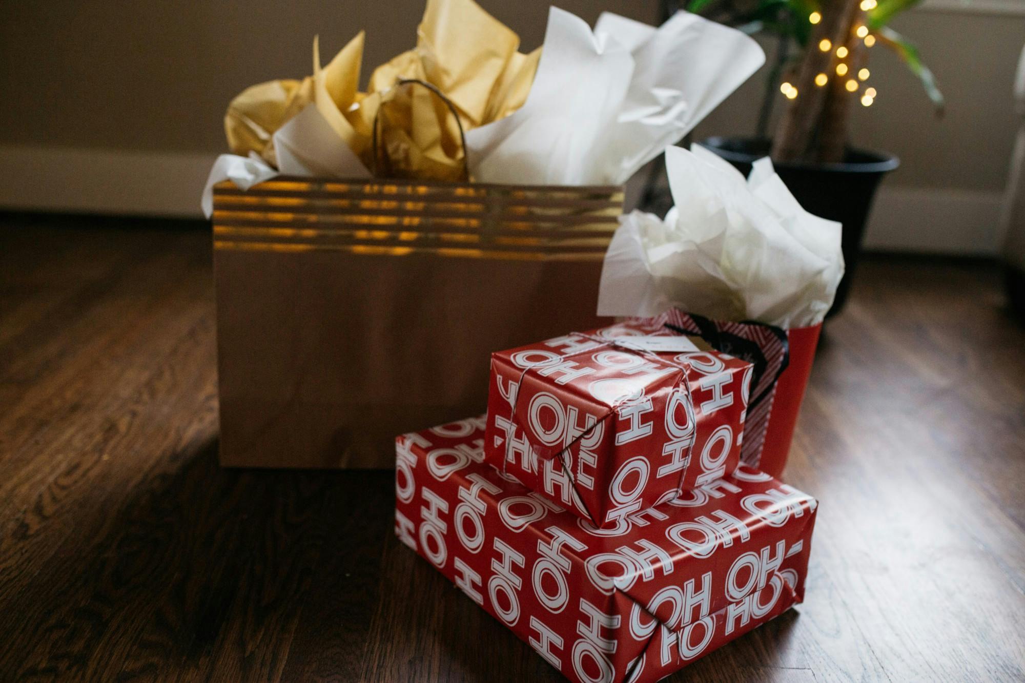 Christmas playlist dom image.jpg