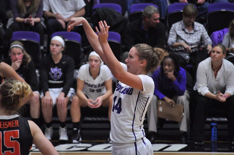  Junior transfer Corissa Turley shoots free throws against Oregon State. | Photo by Kristen Garcia
