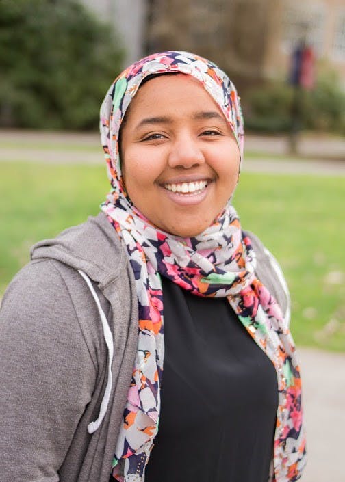 Girl clearance wearing scarf