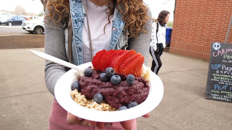 The Pilot PB Bowl, one of the two flavors of Carioca bowls consisting of acai, bananas, blueberry, and peanut butter, topped with granola, banana, and strawberries