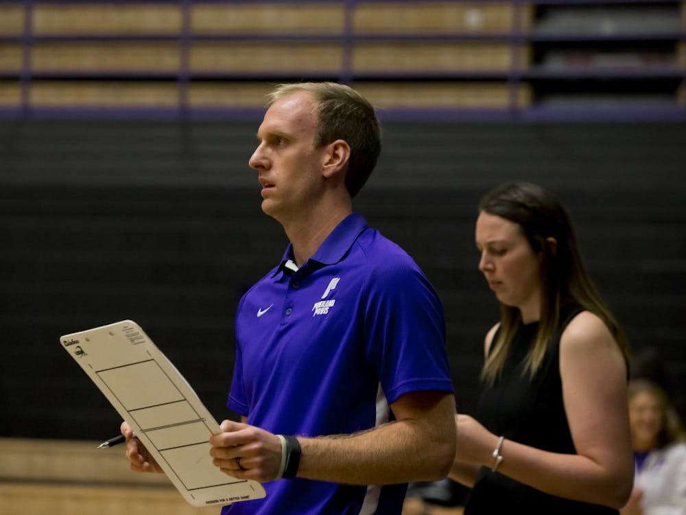 Jeff Baxter enters his second year as head coach of the volleyball team.