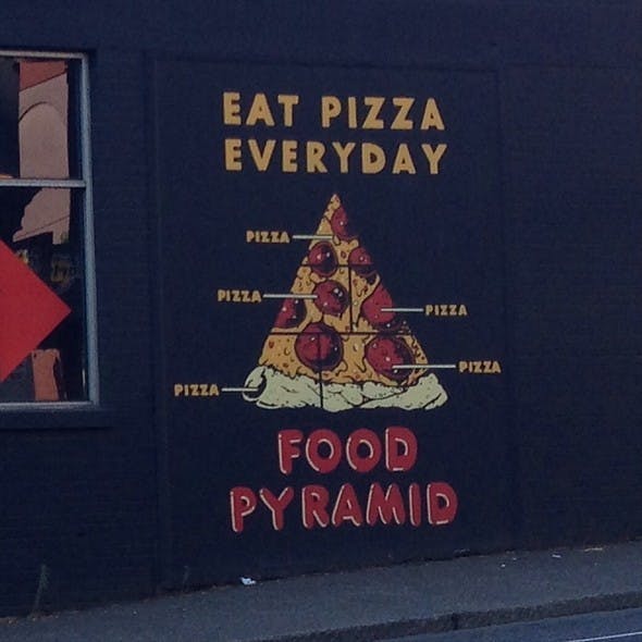  Sizzlepie in downtown Portland. Photo by Cassie Sheridan