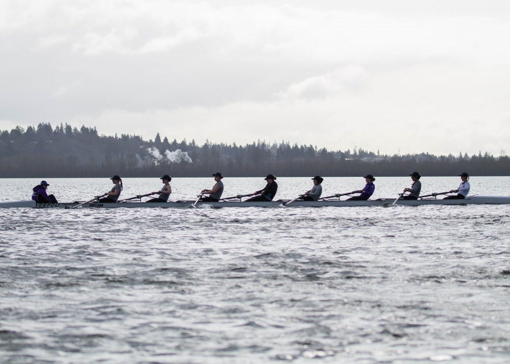 Women's rowing sets sights on top 3 in WCC