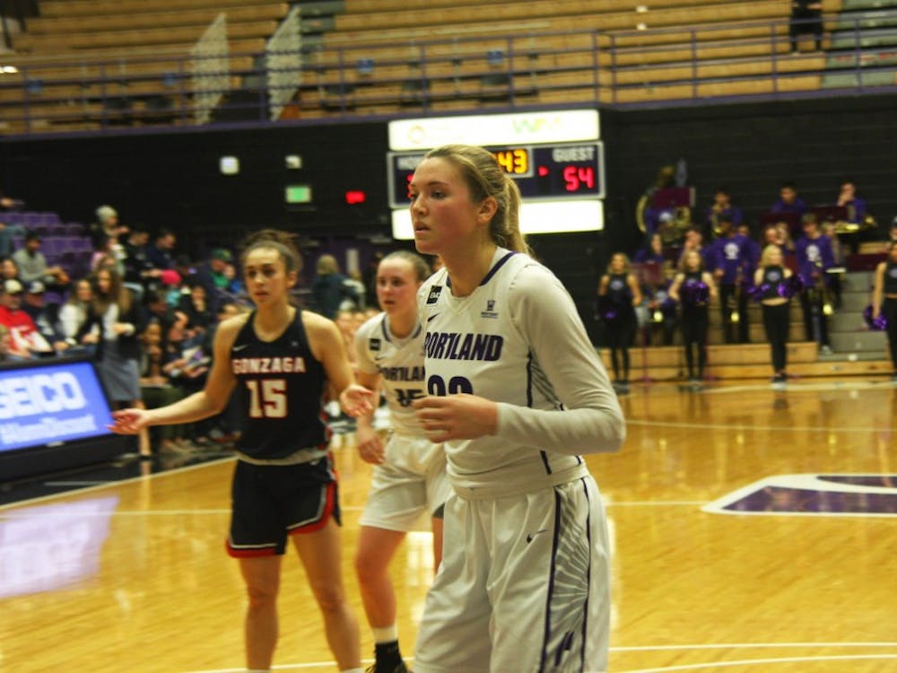 Julie Spencer prepares to defend the inbound.