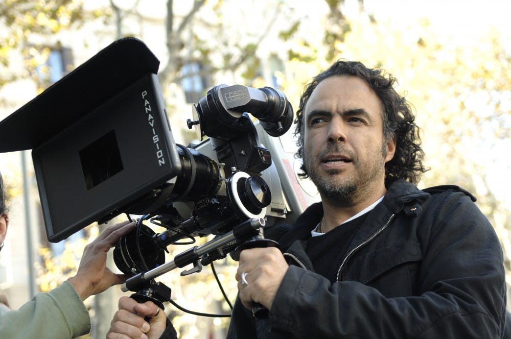 alejandro-gonzalez-inarritu-with-a-camera-in-production