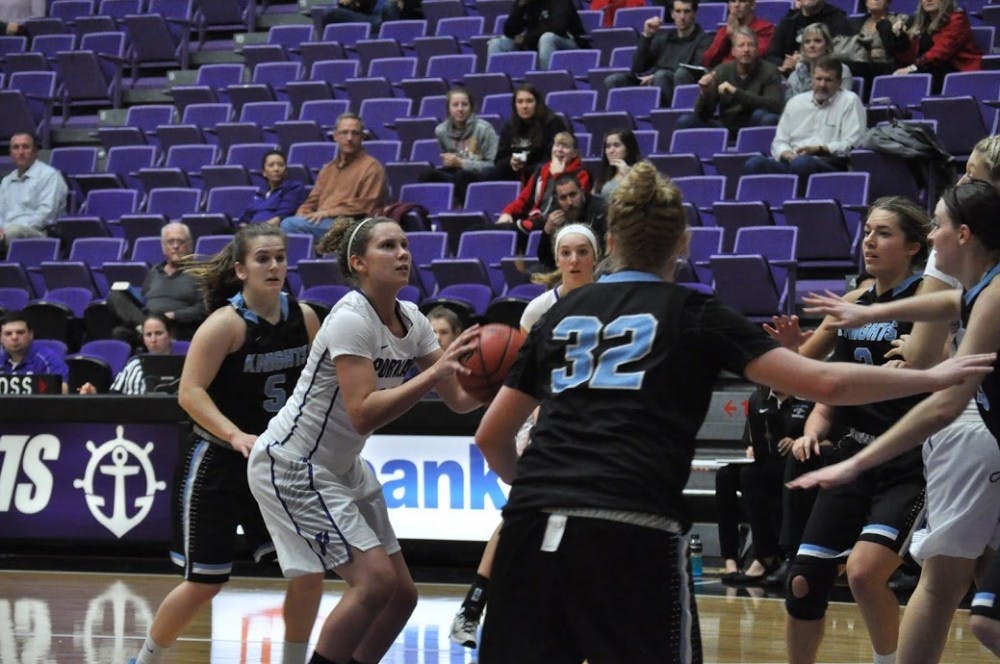  Junior transfer Corissa Turley pulls up to take a shot. Turley scored 19 points in her inaugural game as a Pilot. | Photo by Kristen Garcia
