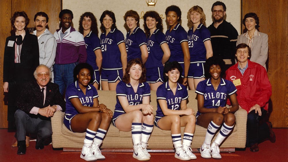 Moe O&#x27;Connor (leftmost) with the 1982-83 UP women&#x27;s basketball team. Photo courtesy of ﻿Moe O&#x27;Connor.
