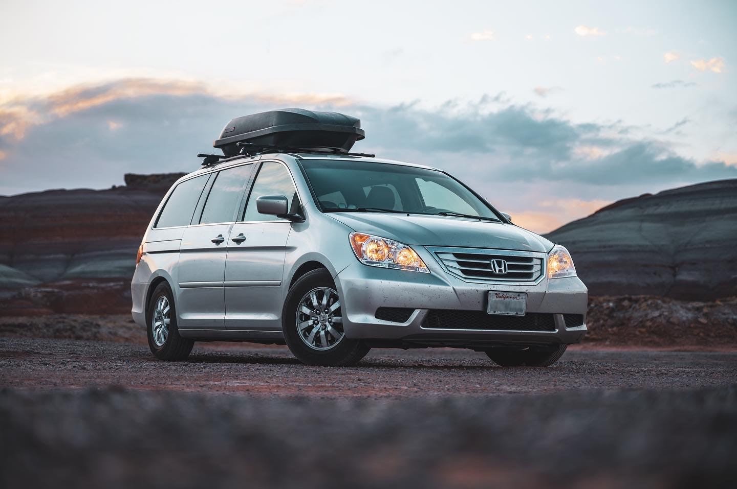 Minivan with roof discount rack