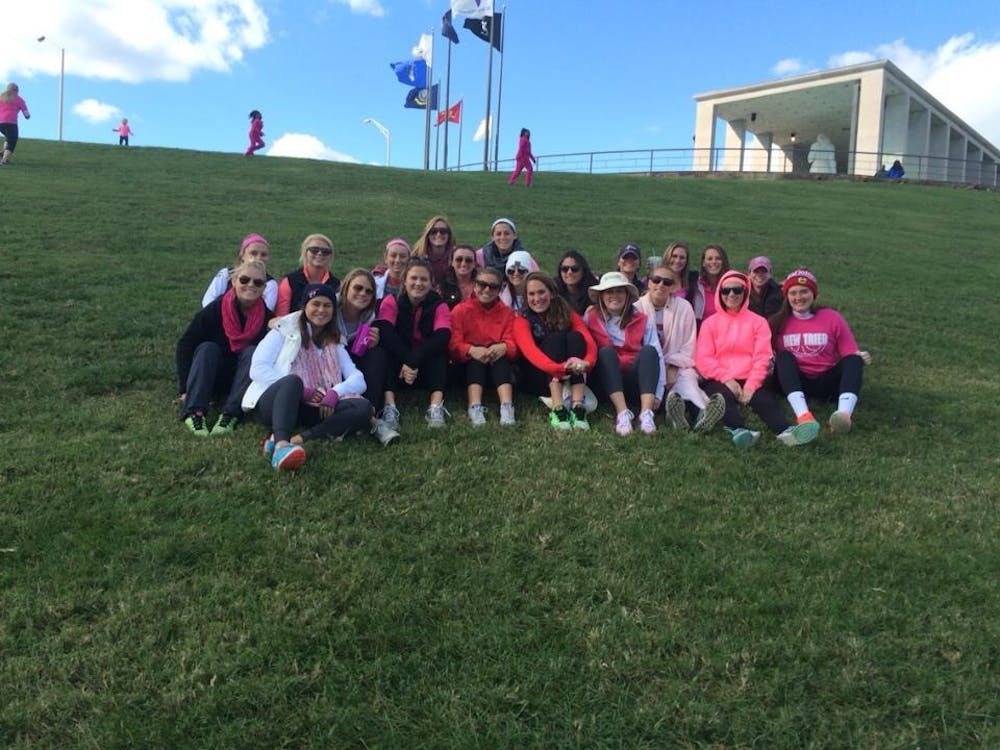 <p>Richmond women's lacrosse team before the American Cancer Society Making Strides of Richmond walk on Sunday. Photo courtesy of Michaela Aymong.</p>