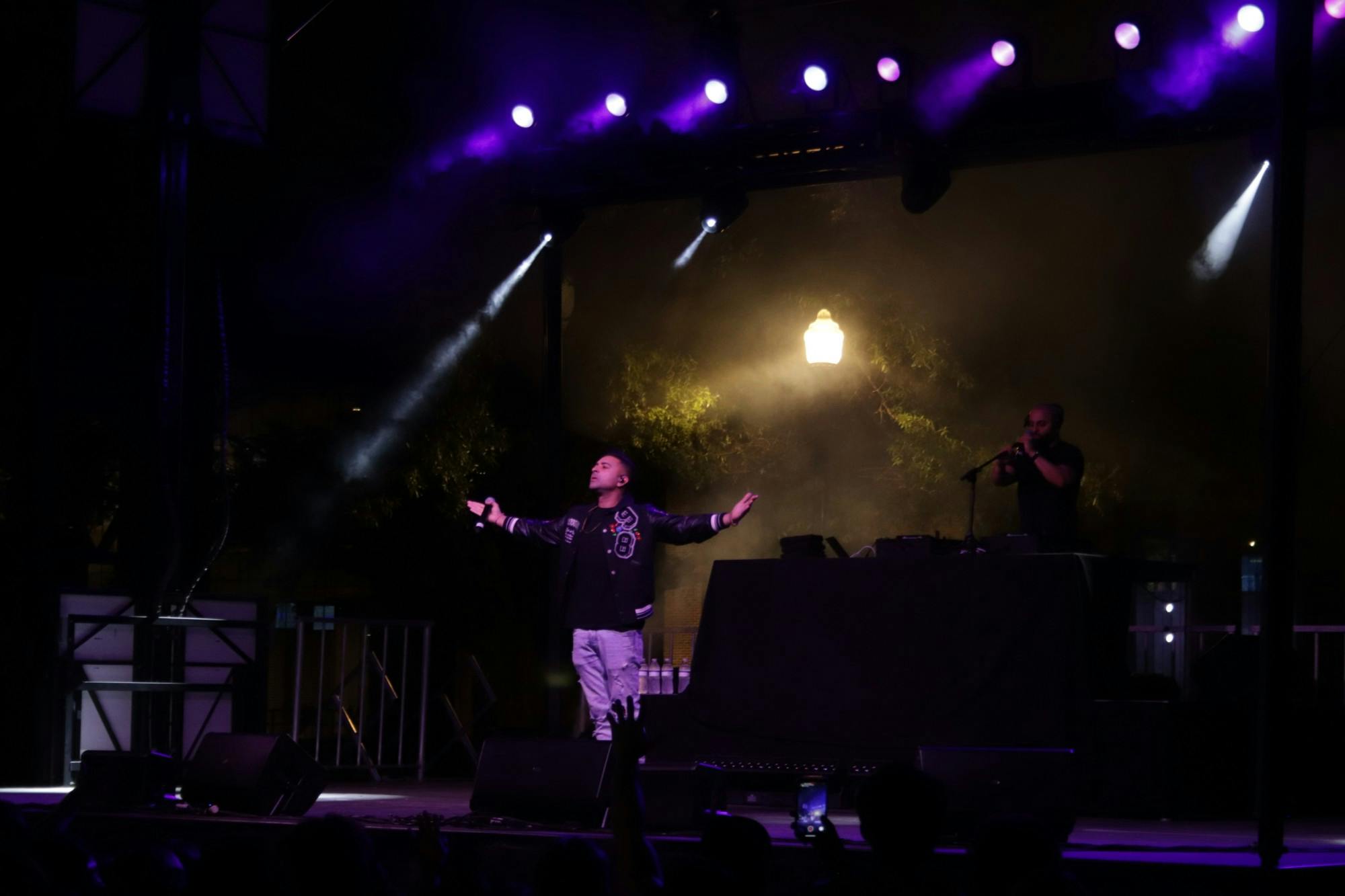 University of Richmond student band Dogpark opened for UK pop artist Sean Jean at the annual Last Day of Class Concert hosted by Spiderboard. The concert took place on April 21 in front of Boatwright Memorial Library. Photos by Grace Borgan.&nbsp;