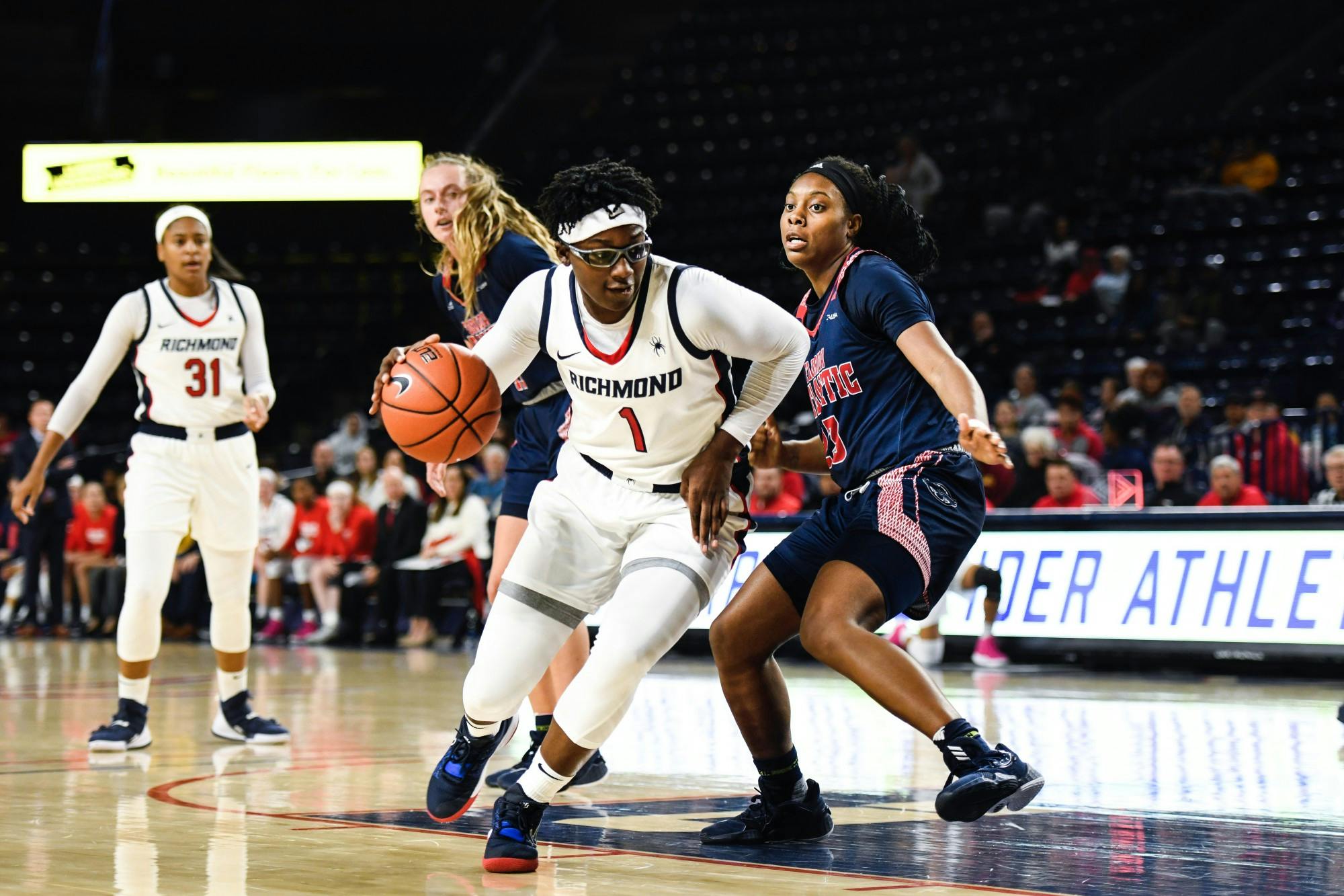 womens-bball-11-16-19
