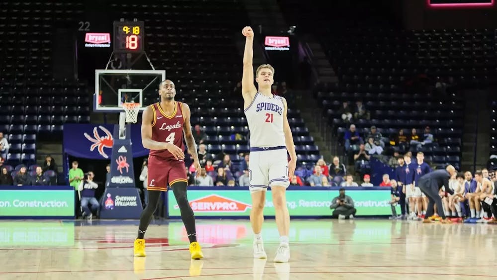 Junior center Mike Walz while playing against Loyola Chicago. Courtesy of Richmond Athletics