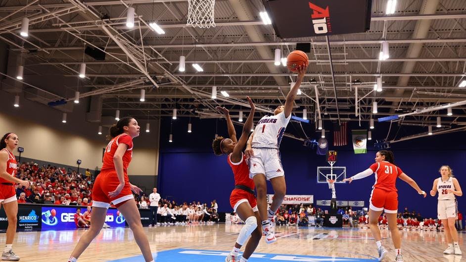 Senior guard Grace Townsend during the March 9 A-10 semifinal game against Duquesne University. Courtesy of Richmond Athletics.