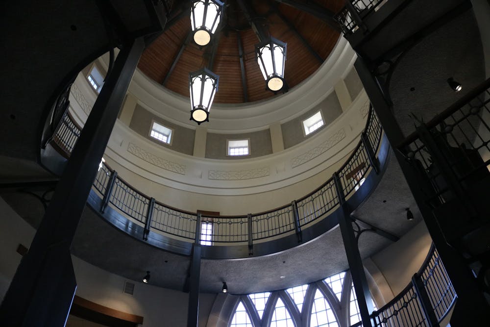 <p>The rotunda in the Robin's School of Business</p>