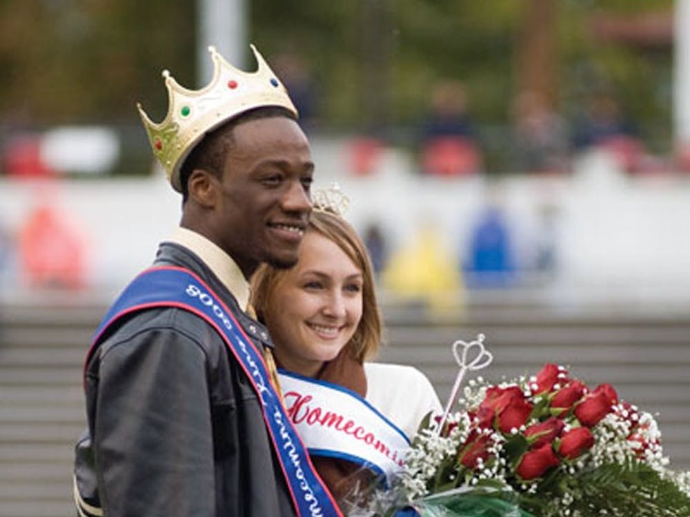 Homecoming King  Keon Piper and Queen ???
