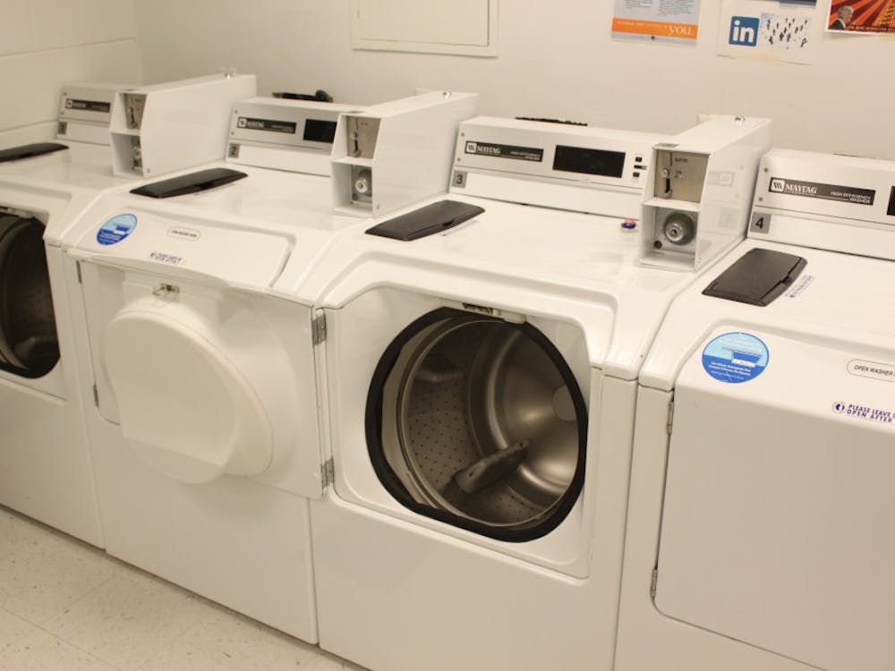 Defective washing machines in the University Forest Apartments have been inconveniencing students.