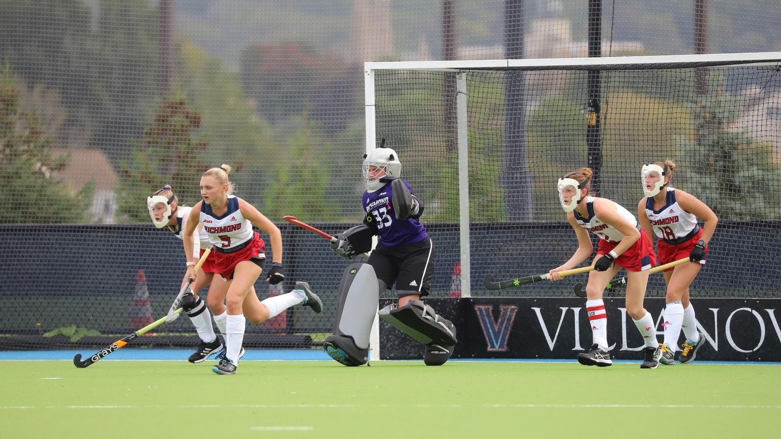 UR's field hockey team during game against La Salle. Photo courtesy of Richmond Athletics.&nbsp;